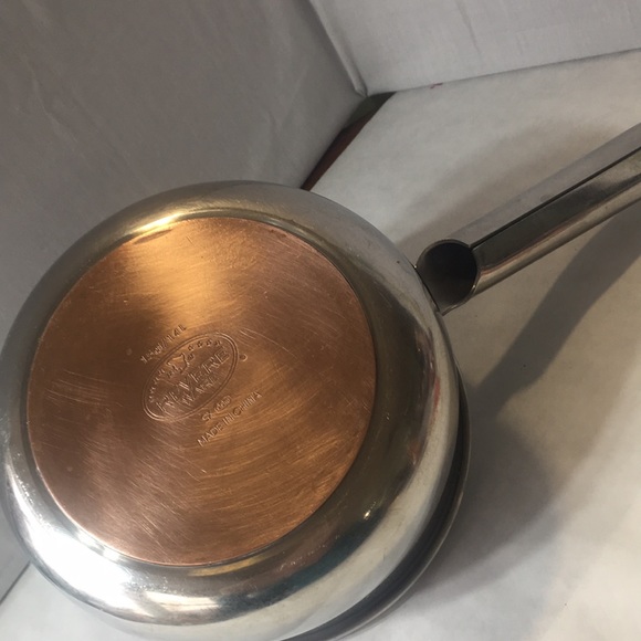 Revere Ware SX stainless with copper disk bottom 1 1/2 quart - Picture 2 of 9